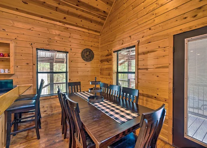 Southern Hills Cabin Near Beavers Bend State Park!