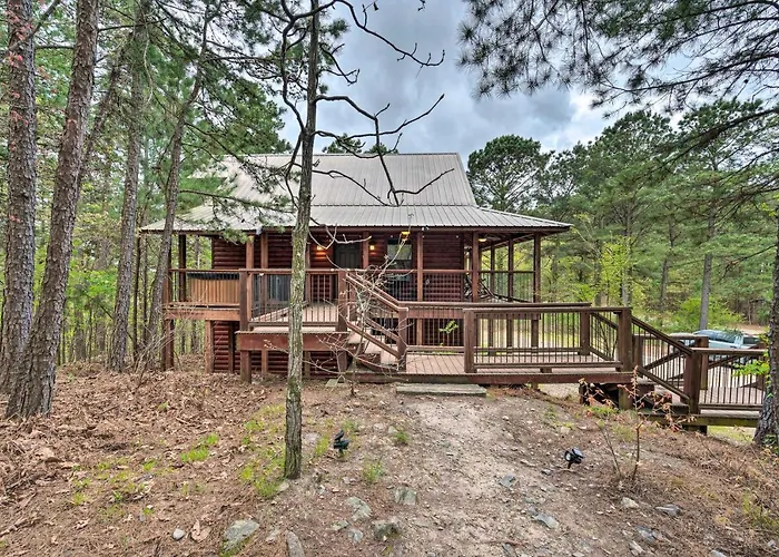 Southern Hills Cabin Near Beavers Bend State Park!