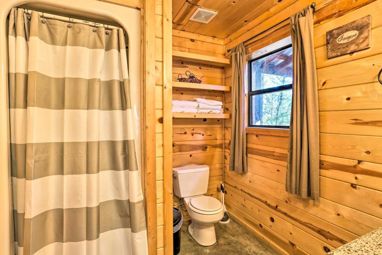 Southern Hills Near Beavers Bend State Park! Holiday home